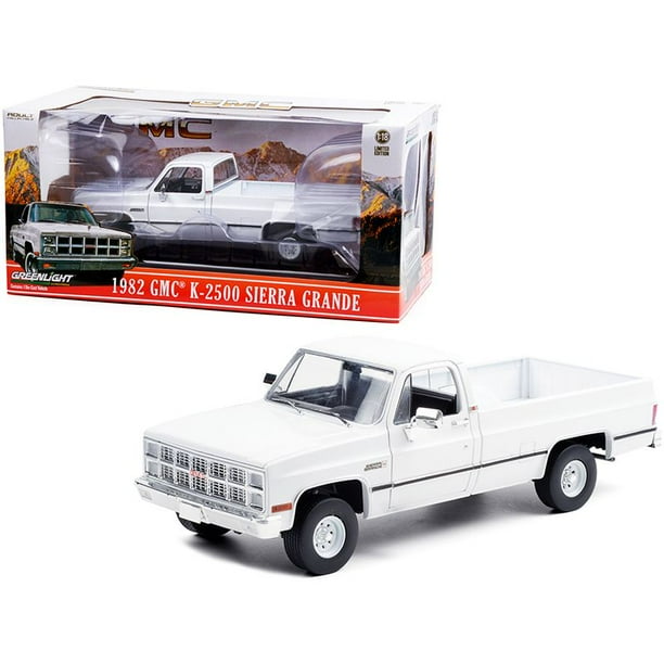 Greenlight White 1982 GMC K-2500 Sierra Grande Wideside 1/18 In Stock Greenlight White 1982 GMC K-2500 Sierra Grande Wideside 1/18 In Stock